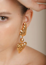 Load image into Gallery viewer, Belinda Earrings
