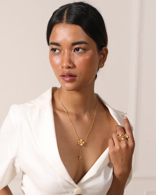 Lulu Necklace