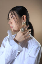 Load image into Gallery viewer, Fiorella Earrings
