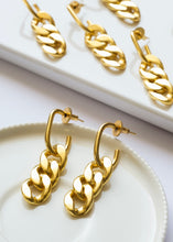 Load image into Gallery viewer, Estella Link Chain Earrings
