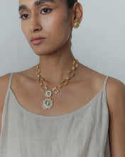 Load image into Gallery viewer, Cecelia Studs
