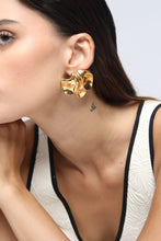 Load image into Gallery viewer, Rue Earrings
