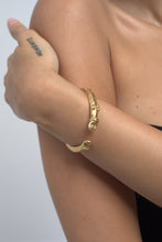 Load image into Gallery viewer, Elaris Bangles
