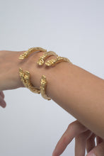 Load image into Gallery viewer, Elaris Bangles
