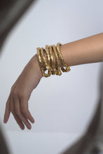 Load image into Gallery viewer, Elaris Bangles
