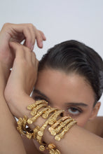 Load image into Gallery viewer, Elaris Bangles

