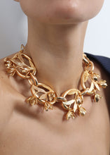 Load image into Gallery viewer, Camelia Link Necklace

