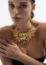 Load image into Gallery viewer, Fiore d&#39;Oro Necklace
