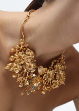 Load image into Gallery viewer, Fiore d&#39;Oro Necklace
