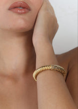 Load image into Gallery viewer, Helix Bangle Gold

