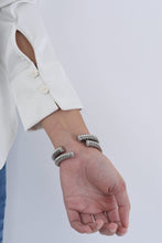 Load image into Gallery viewer, Helix Bangle Silver
