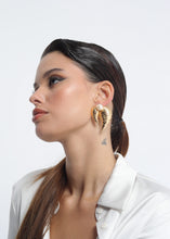 Load image into Gallery viewer, Conch Earrings
