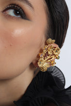 Load image into Gallery viewer, Jardin Ear Sheath
