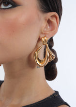 Load image into Gallery viewer, Sienna Earrings
