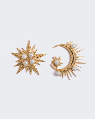 Chaand Sitaara Gold Earrings