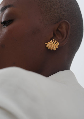 Wave Earrings Golden