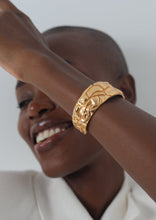 Load image into Gallery viewer, Kingtsugi Bangle Gold
