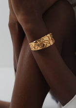 Load image into Gallery viewer, Kingtsugi Bangle Gold
