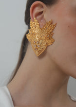 Load image into Gallery viewer, Amaryllis Earrings
