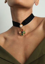 Load image into Gallery viewer, Talk Of The Town Choker
