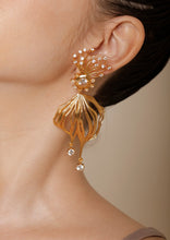 Load image into Gallery viewer, Labyrinth Earrings
