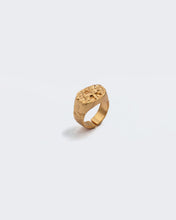 Load image into Gallery viewer, Aten Signet Ring
