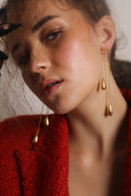 Load image into Gallery viewer, Zenobia Earrings
