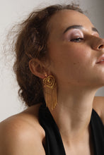 Load image into Gallery viewer, Scarlet Detachable Earrings
