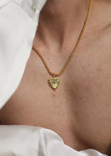 Load image into Gallery viewer, Fitzgerald Pendant With Chain - Emerald
